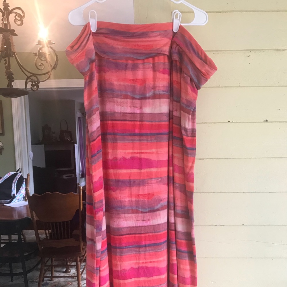 Women’s maternity maxi dress
